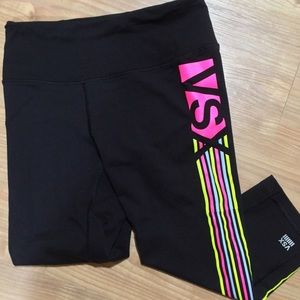 VSX Victoria’s Secret Sport Knockout Crop Leggings
